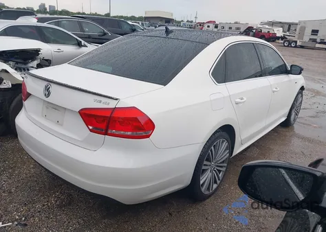 2015 Volkswagen Passat 1.8T Sport from USA, damaged, VIN 1VWBS7A34FC079150